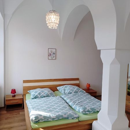 Ferienwohnung Im Rittergut Plohn 300 Meter Zum Freizeitpark Lengenfeld (Saxony) Exterior foto